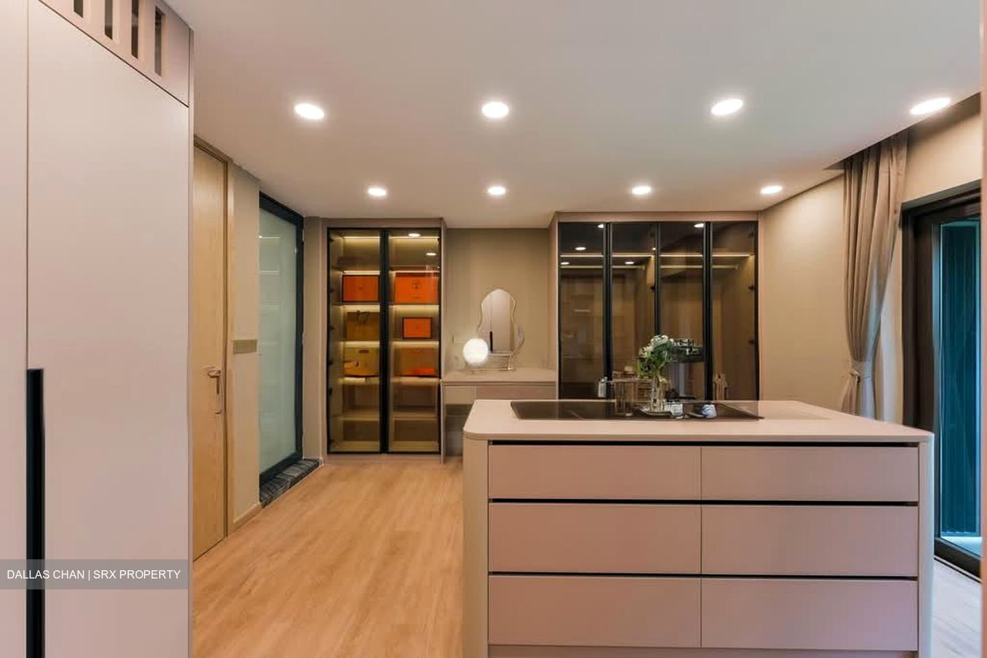 Shrewsbury Road (D11), Terrace #536270301